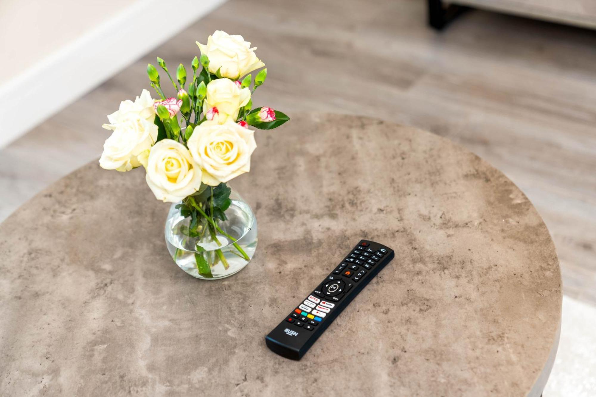 New Luxury Two Bedroom Apartment - City Centre - Netflix - Wifi - Top Rated - Jq 8Ah Birmingham Esterno foto
